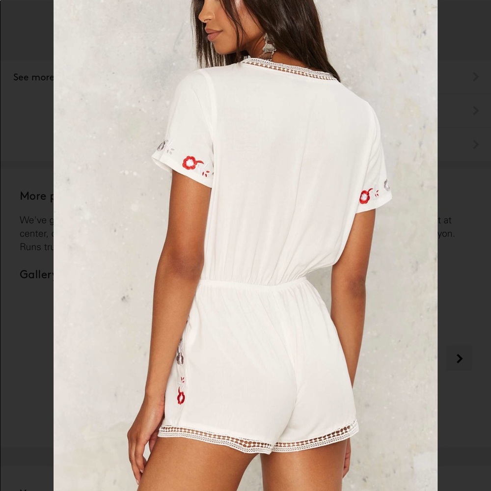 1 Dana Cutout romper - Picture 3 of 5